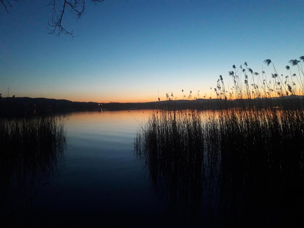 דירות גביראטה Tramonto Al Lago מראה חיצוני תמונה